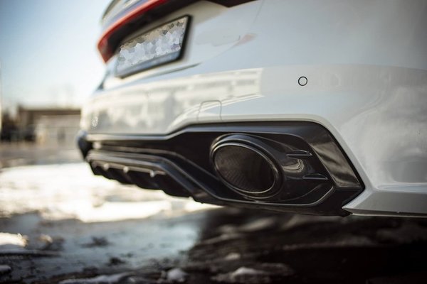 Heckdiffusor aus Carbon-Fiber mit RS-Endrohre für Audi A7 4K C8
